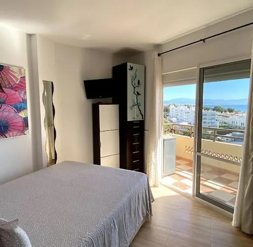 Duquesa, Vistas Panoramicas Al Mar